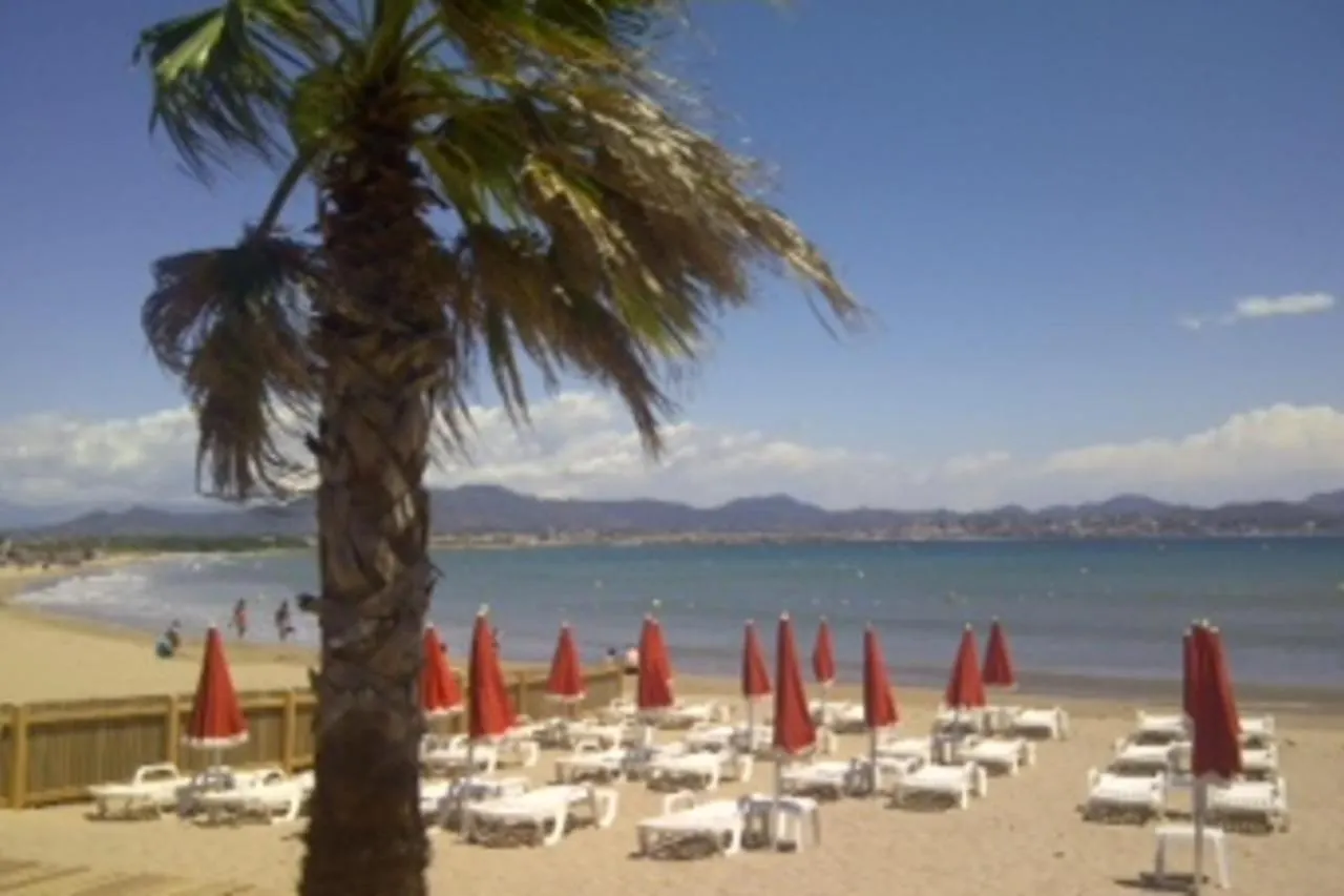 Superb Apartment With Balcony Near The Beach Saint-Raphael   Saint-Raphael (Var)
