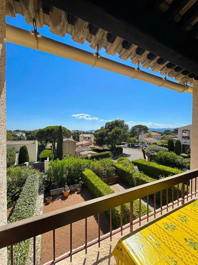 Superb Apartment With Balcony Near The Beach Saint-Raphael