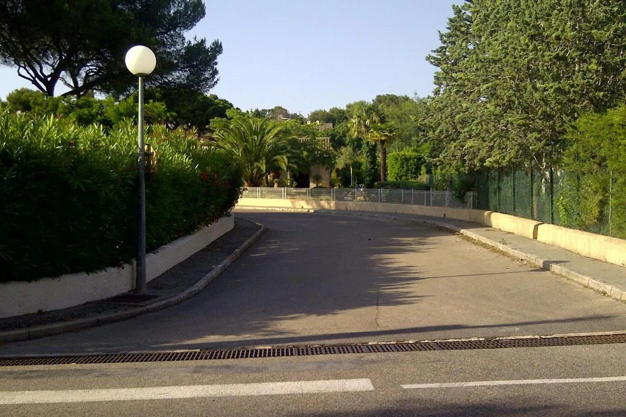Superb Apartment With Balcony Near The Beach Saint-Raphaël